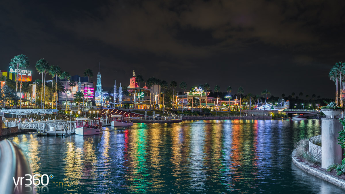 Universal CityWalk Orlando Down by the lake
